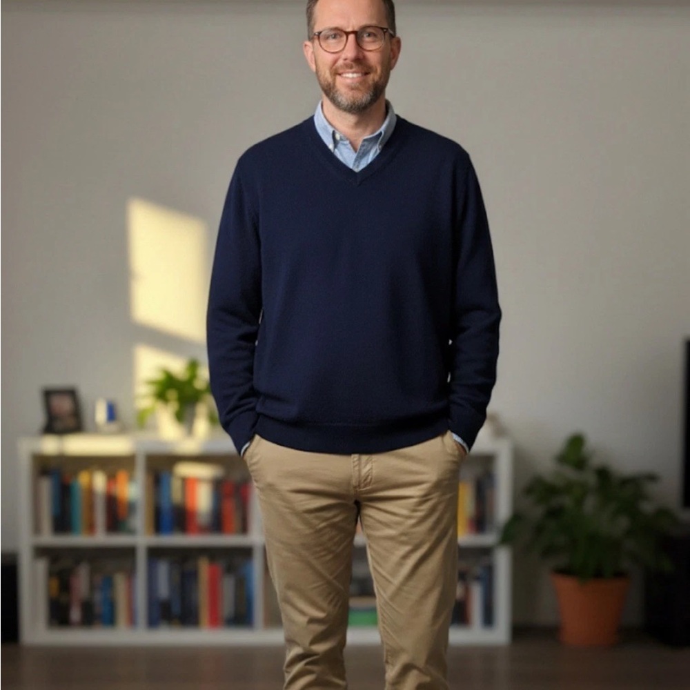 Grant Thomas Two ply 100% Cashmere Sweater